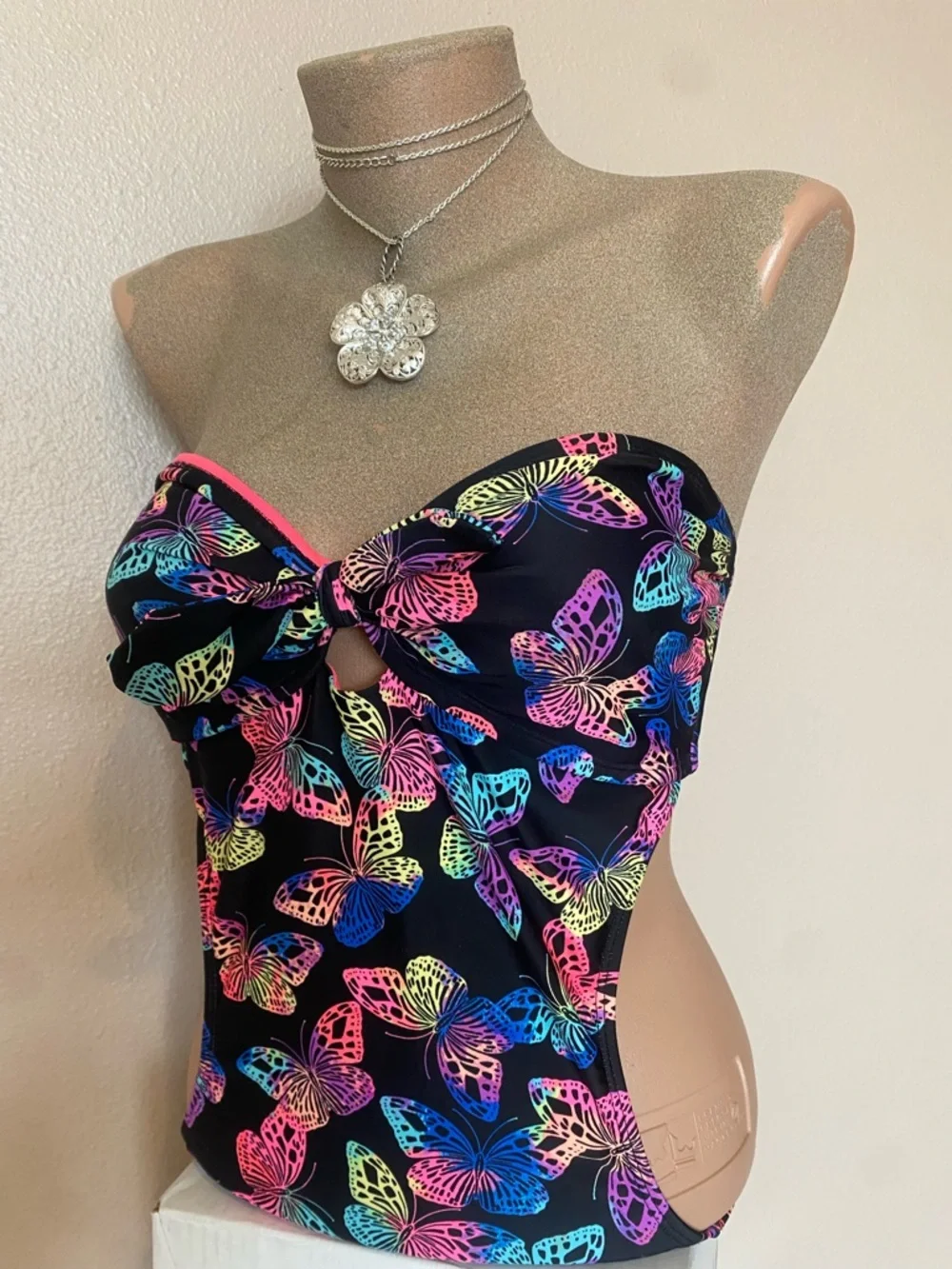 SOLD - Picture 3 of 6